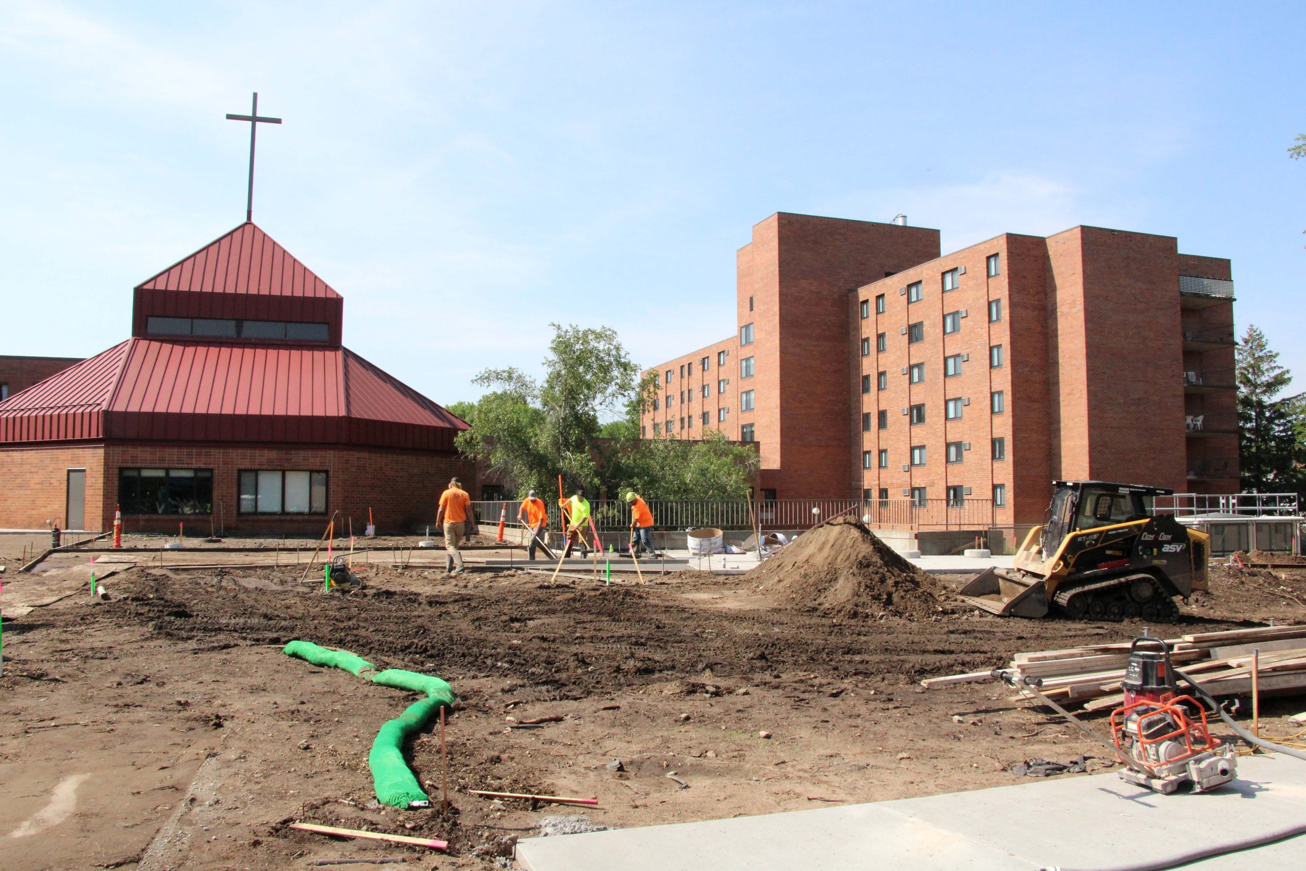 June 4 Courtyard Update 2_web