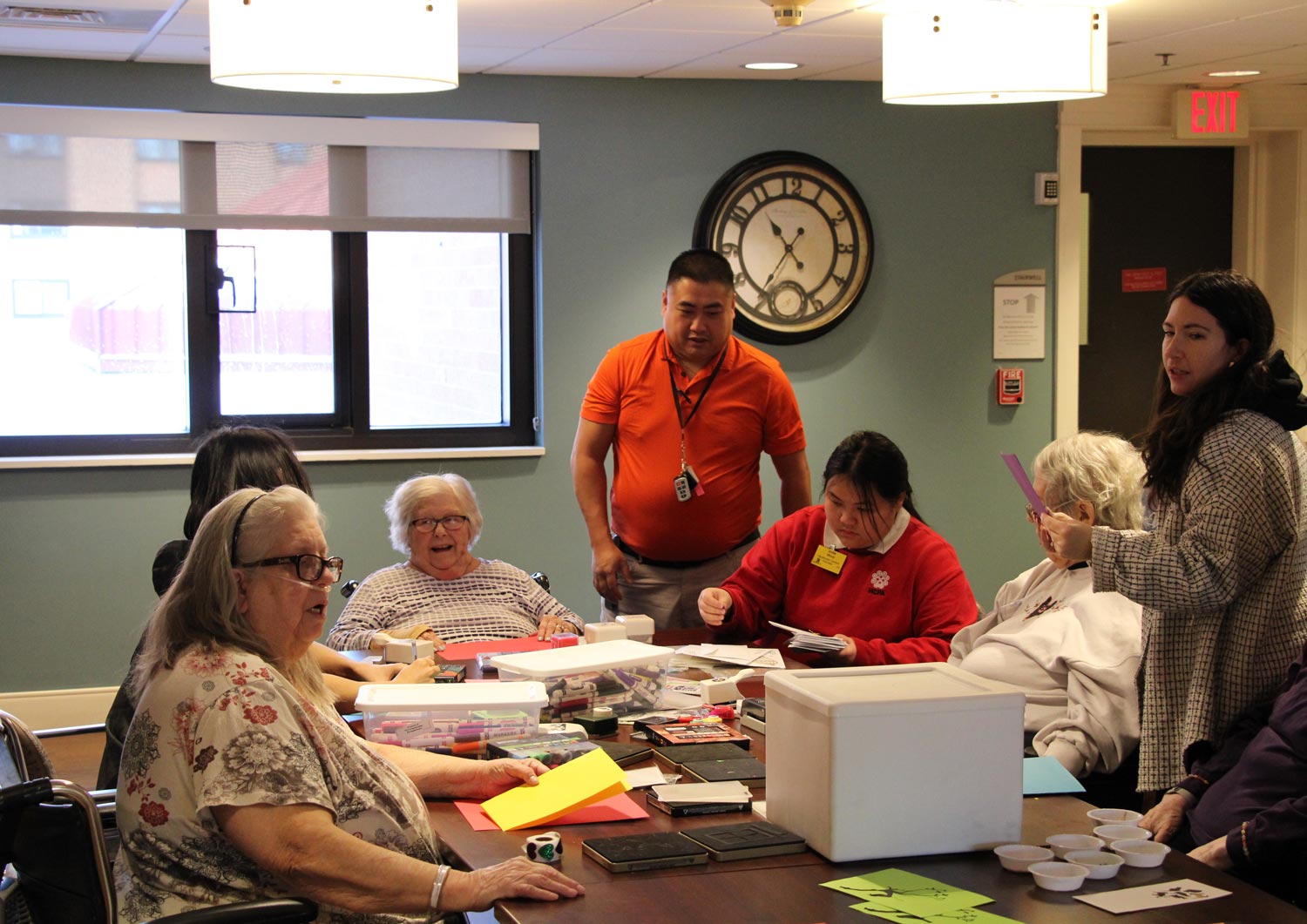 Residents Helped by Volunteers Make Valentine's Day Cards